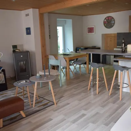 Bleu Seize Apartman *